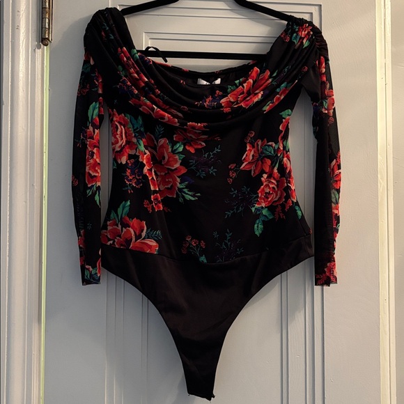 AFRM Maxine Off-Shoulder Bodysuit in Black and Red Floral - Picture 3 of 9